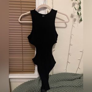 Medium Black & White Bodysuits (2qty)